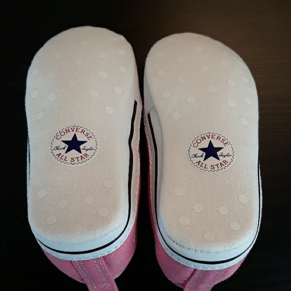 🆕️🎁NWB Converse Pink Baby Shoes/Soft Bott - Picture 7 of 8